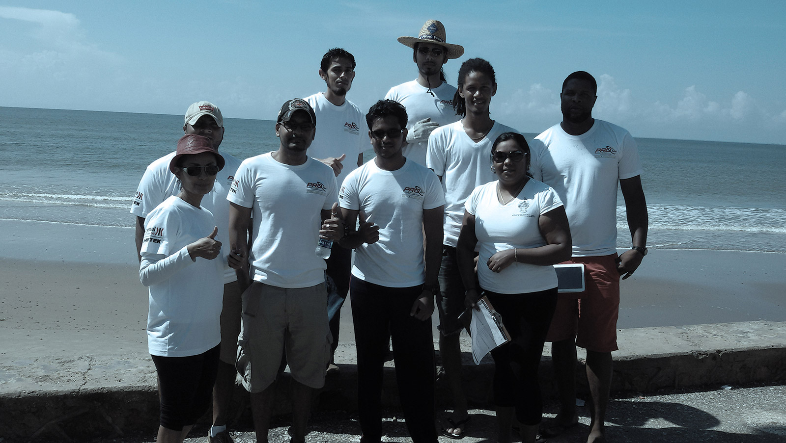 ProCom Participates in ICC Beach Clean Up